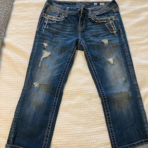 Size 28 Miss me easy cropped jean